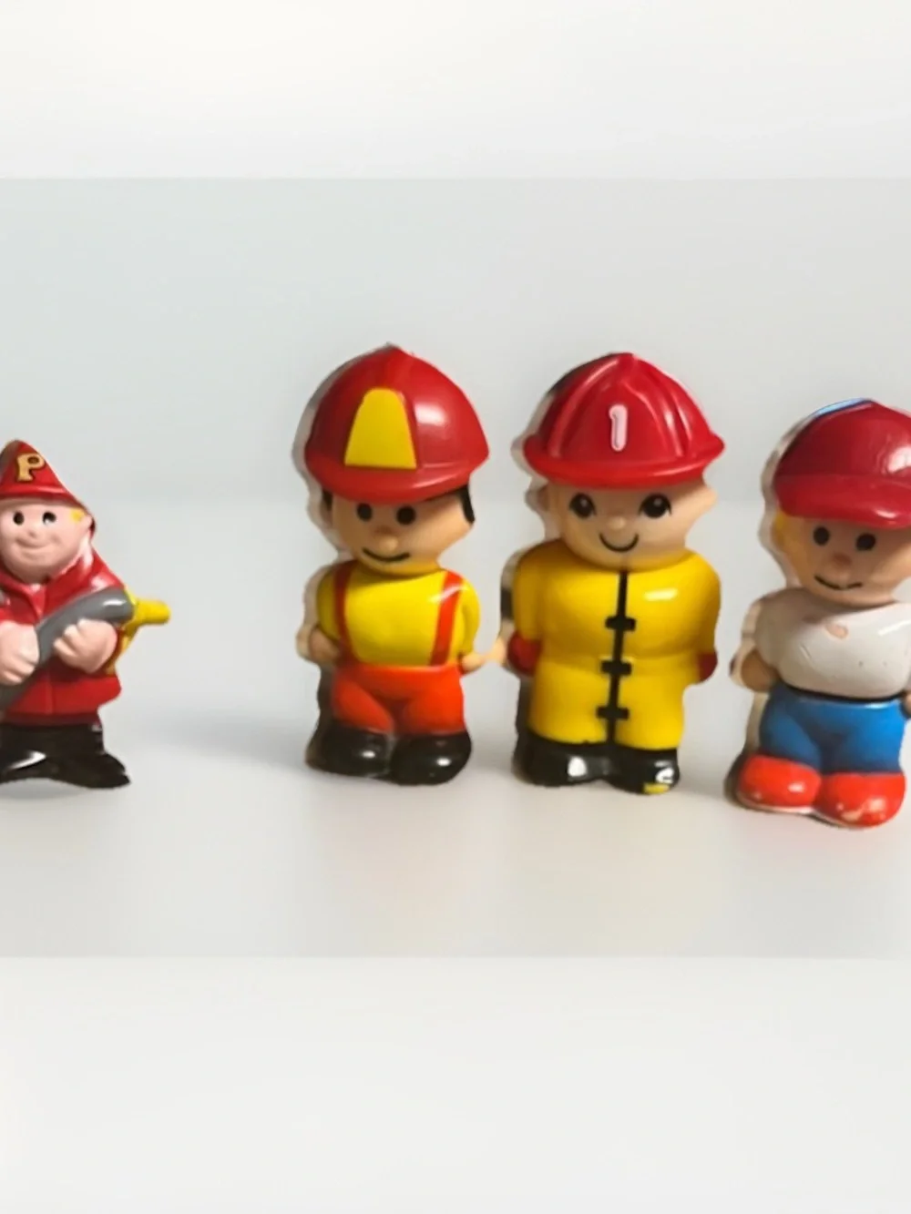 Vintage Mini Figures Firemen Lion King Tigger Piglet Animals